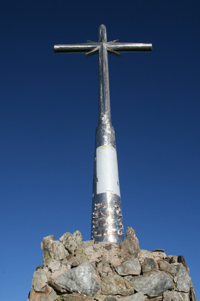 Gipfelkreuz Punta Lamarmora (1834 m)